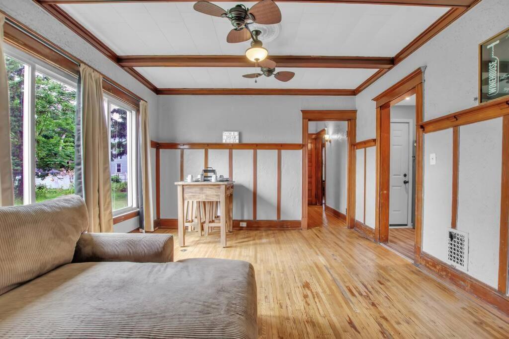 Park Place Suites Buffalo Bagian luar foto